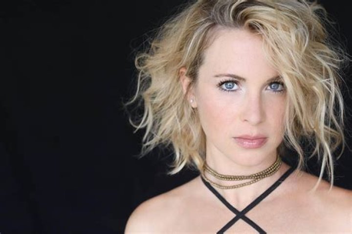 Amy Gumenick Net Worth