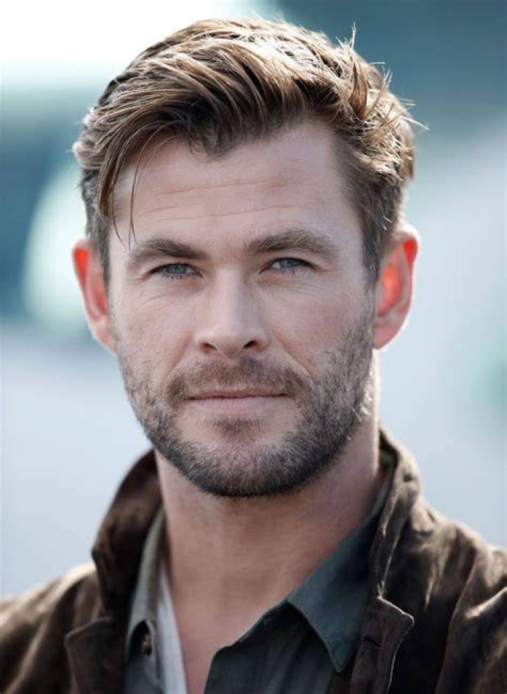 Chris Hemsworth Biography