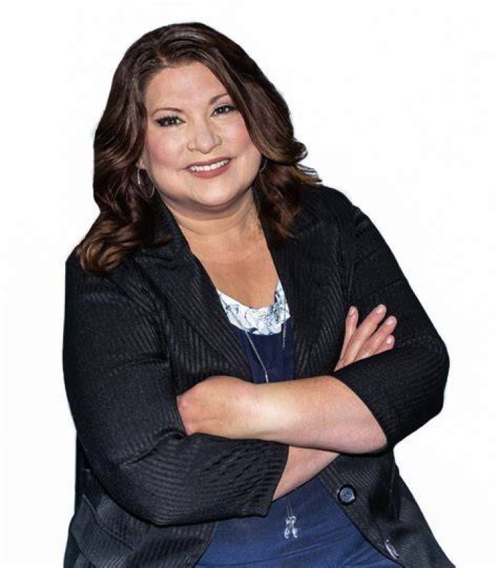 Connie Davis Biography