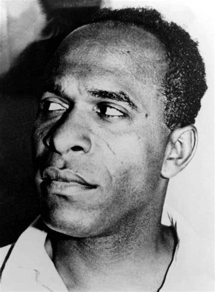 Frantz Fanon Biography