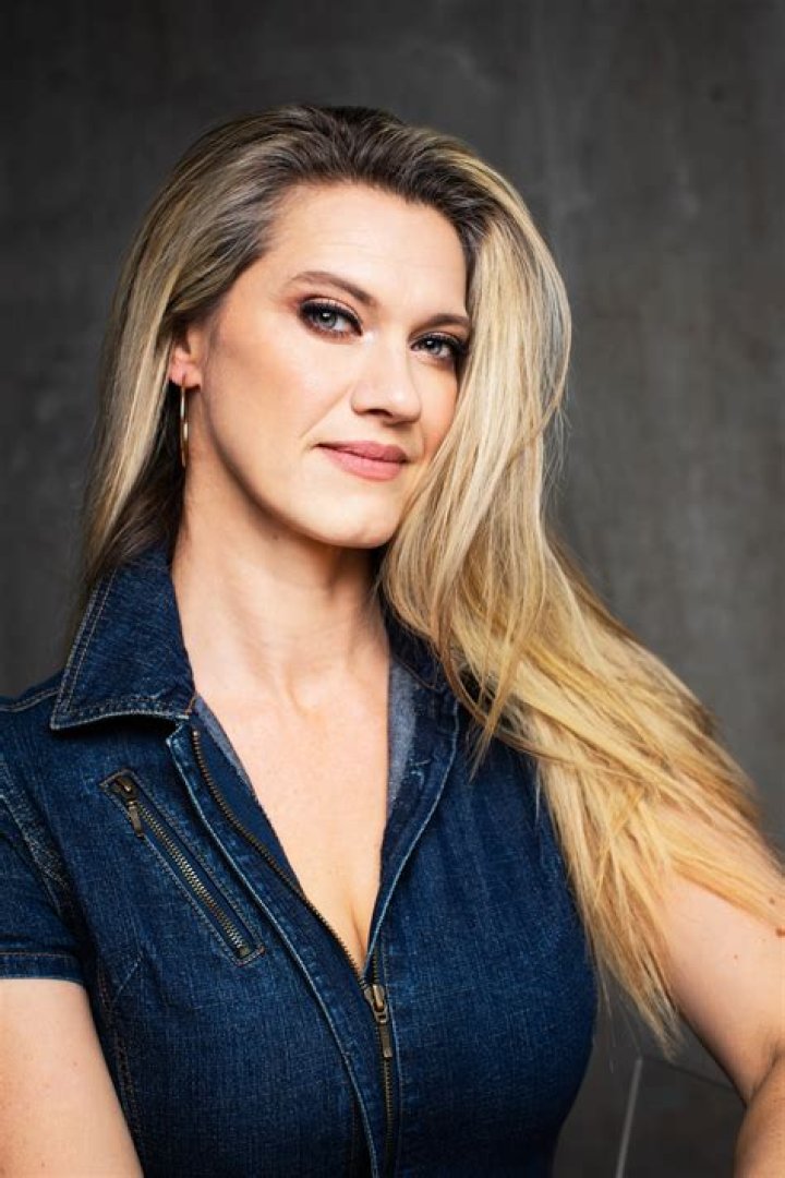 Heather Doerksen Net worth