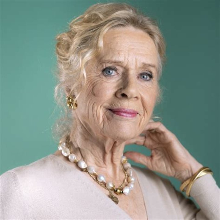 Liv Ullmann