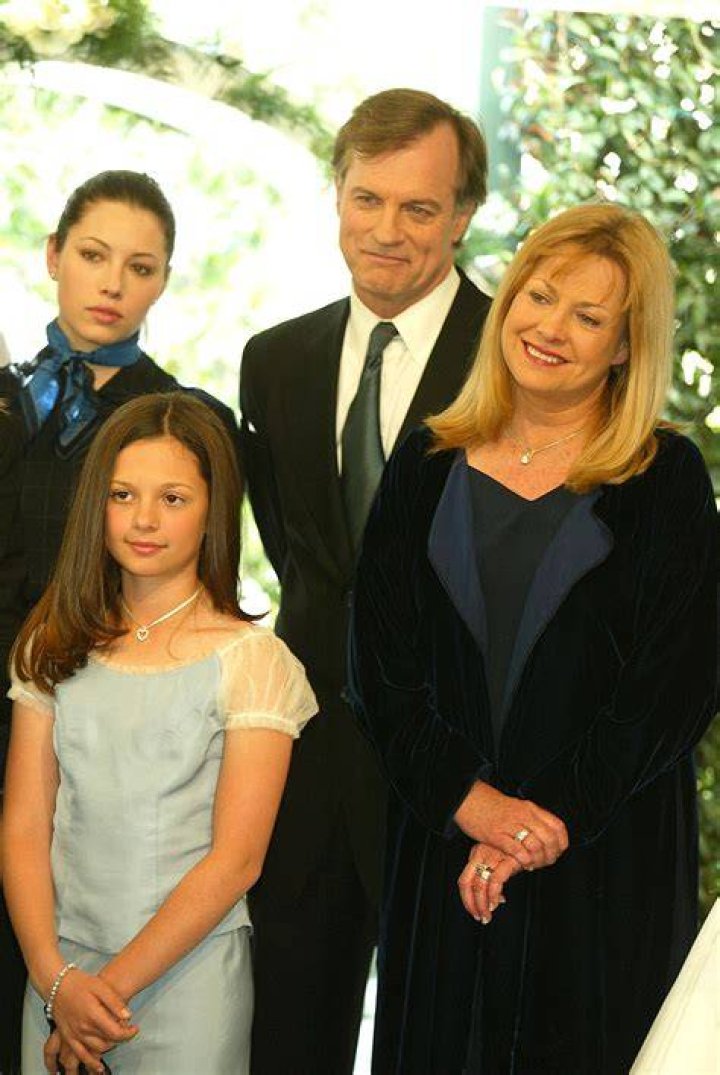 Mackenzie Rosman Net Worth