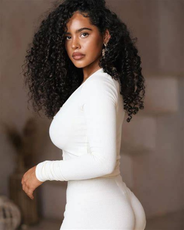 Malaika Terry Model celebzbiography.com