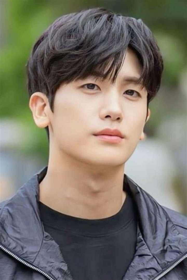 Park Hyung-sik Park Hyung-sik