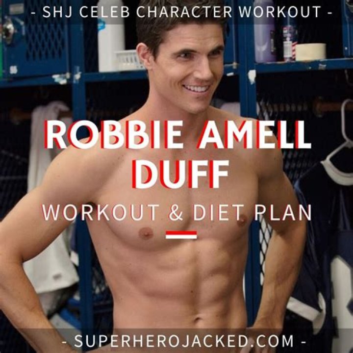 Robbie Amell Workout Routine