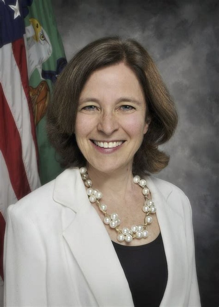 Sarah Bloom Raskin 1