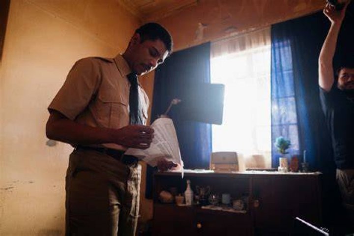 Stefan Erasmus in Address Unknown